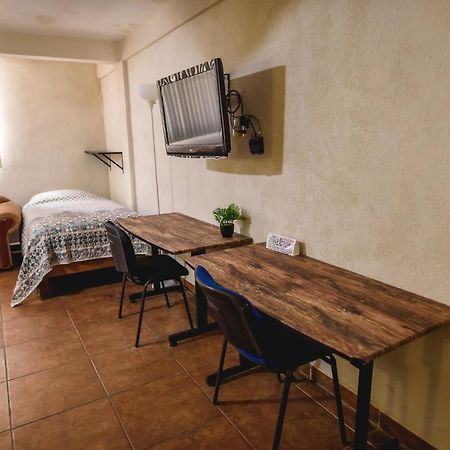 Departamento Grande Con 2 Recamaras Con Aire 5 Camas Wifi 115Mb, Cocina .Cochera Techada, #4 シウダー・バージェス エクステリア 写真