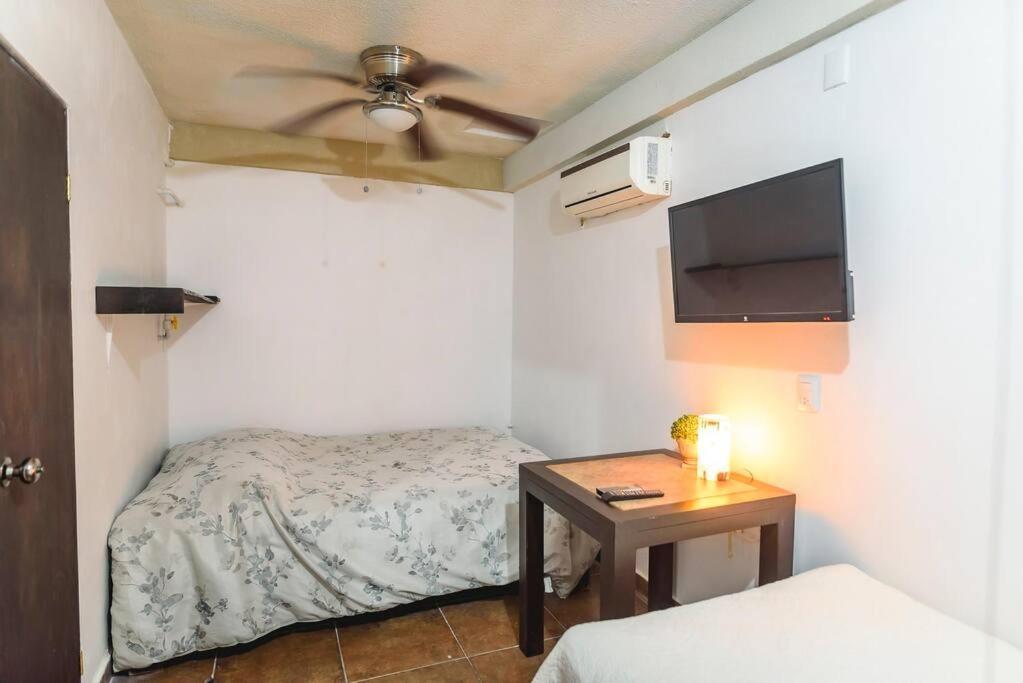 Departamento Grande Con 2 Recamaras Con Aire 5 Camas Wifi 115Mb, Cocina .Cochera Techada, #4 シウダー・バージェス エクステリア 写真