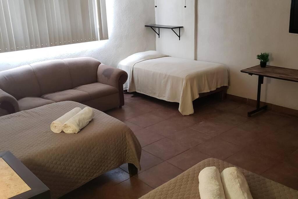 Departamento Grande Con 2 Recamaras Con Aire 5 Camas Wifi 115Mb, Cocina .Cochera Techada, #4 シウダー・バージェス エクステリア 写真