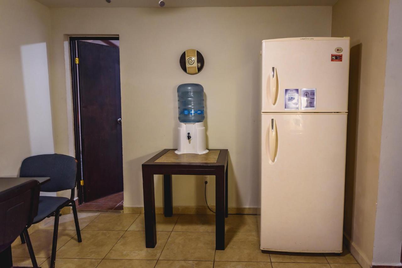 Departamento Grande Con 2 Recamaras Con Aire 5 Camas Wifi 115Mb, Cocina .Cochera Techada, #4 シウダー・バージェス エクステリア 写真