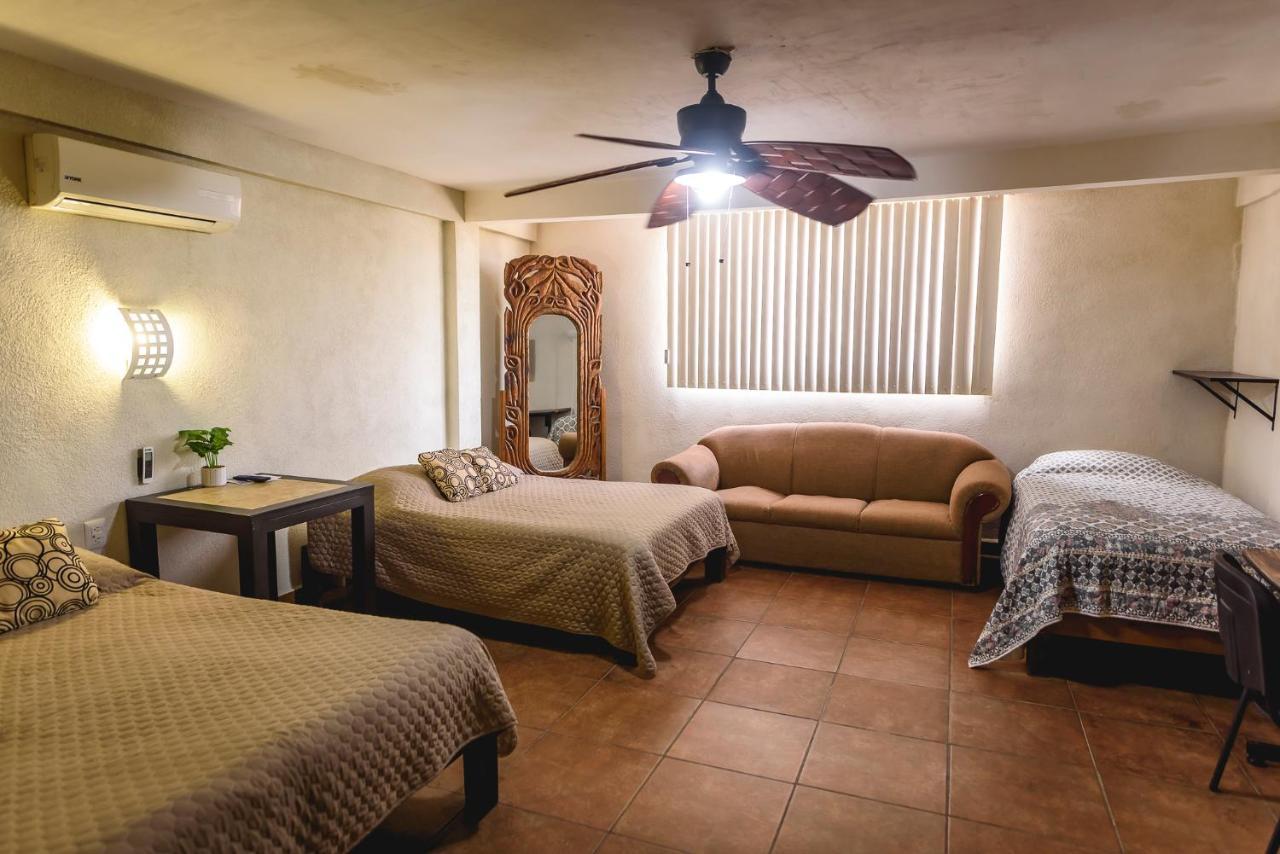 Departamento Grande Con 2 Recamaras Con Aire 5 Camas Wifi 115Mb, Cocina .Cochera Techada, #4 シウダー・バージェス エクステリア 写真