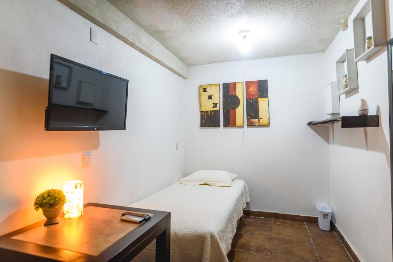 Departamento Grande Con 2 Recamaras Con Aire 5 Camas Wifi 115Mb, Cocina .Cochera Techada, #4 シウダー・バージェス エクステリア 写真